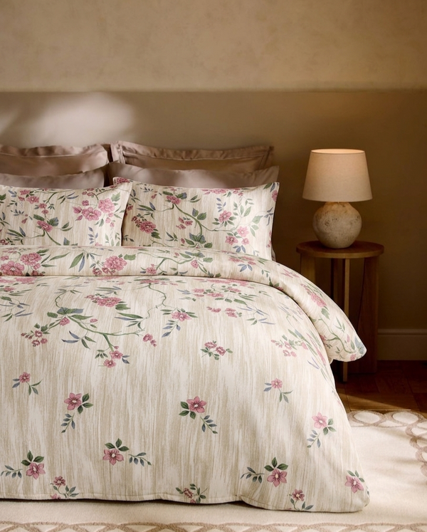 Blush Willow Floral bedsheet — Bistarlo Pakistan