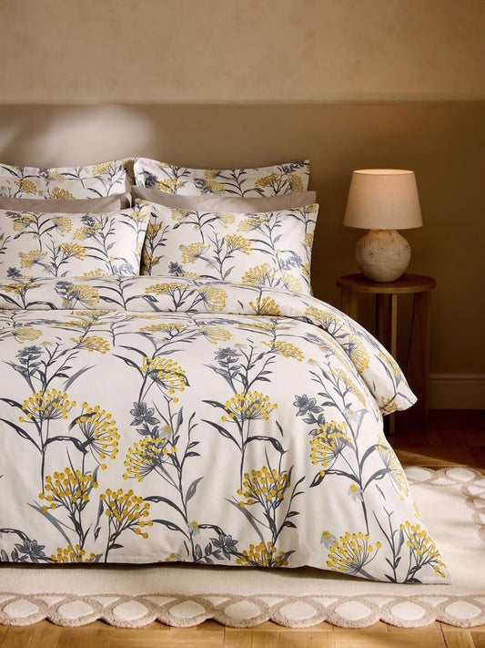 Bistarlo Golden Meadow yellow wildflower print king size bedsheet set