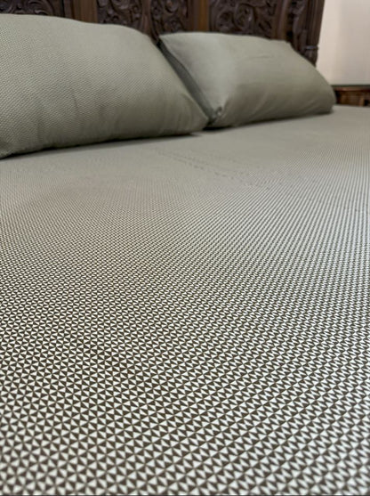 "Minimalist Chic"