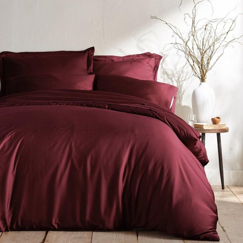 Bistarlo Signature Solid Vintage Merlot burgundy bedsheet in T-300 Cotton Satin weave, 120x100 Grand King Size bedding set.
