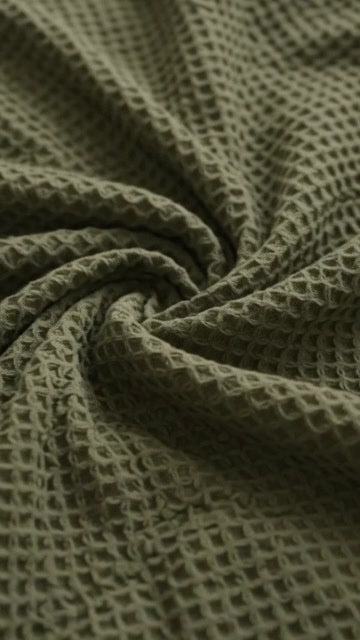 Sage Premium Set waffle texture and solid reverse close-up